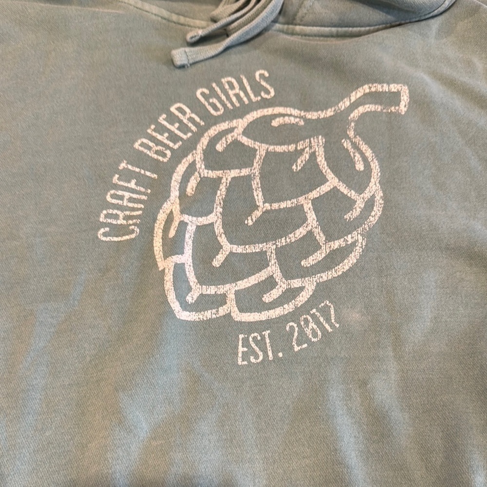 Craft Beer Girls light teal hoodie size 2XL - Picture 2 of 6